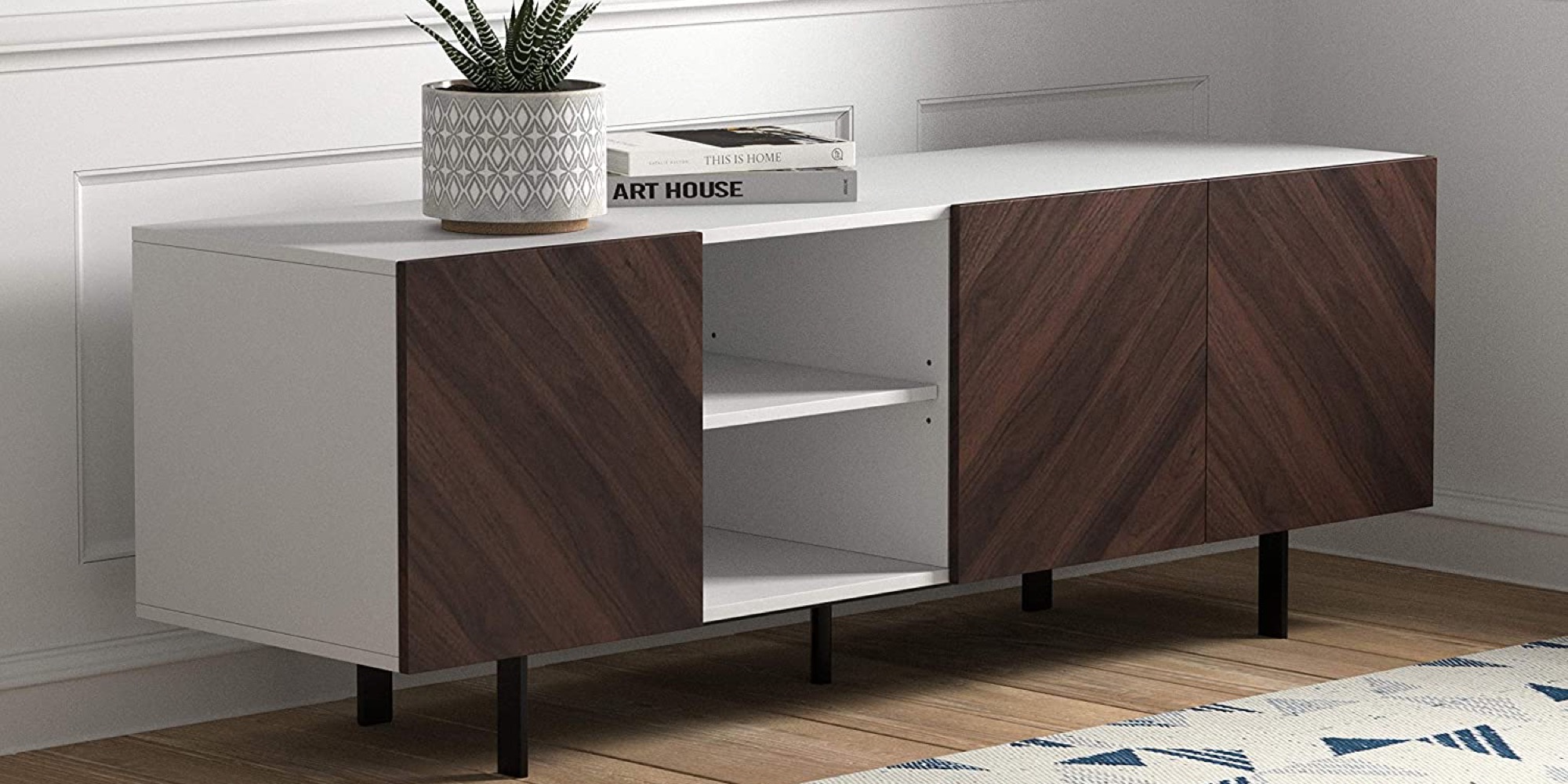 A striking design adorns Amazon's Rivet Modern Media 193 (Reg