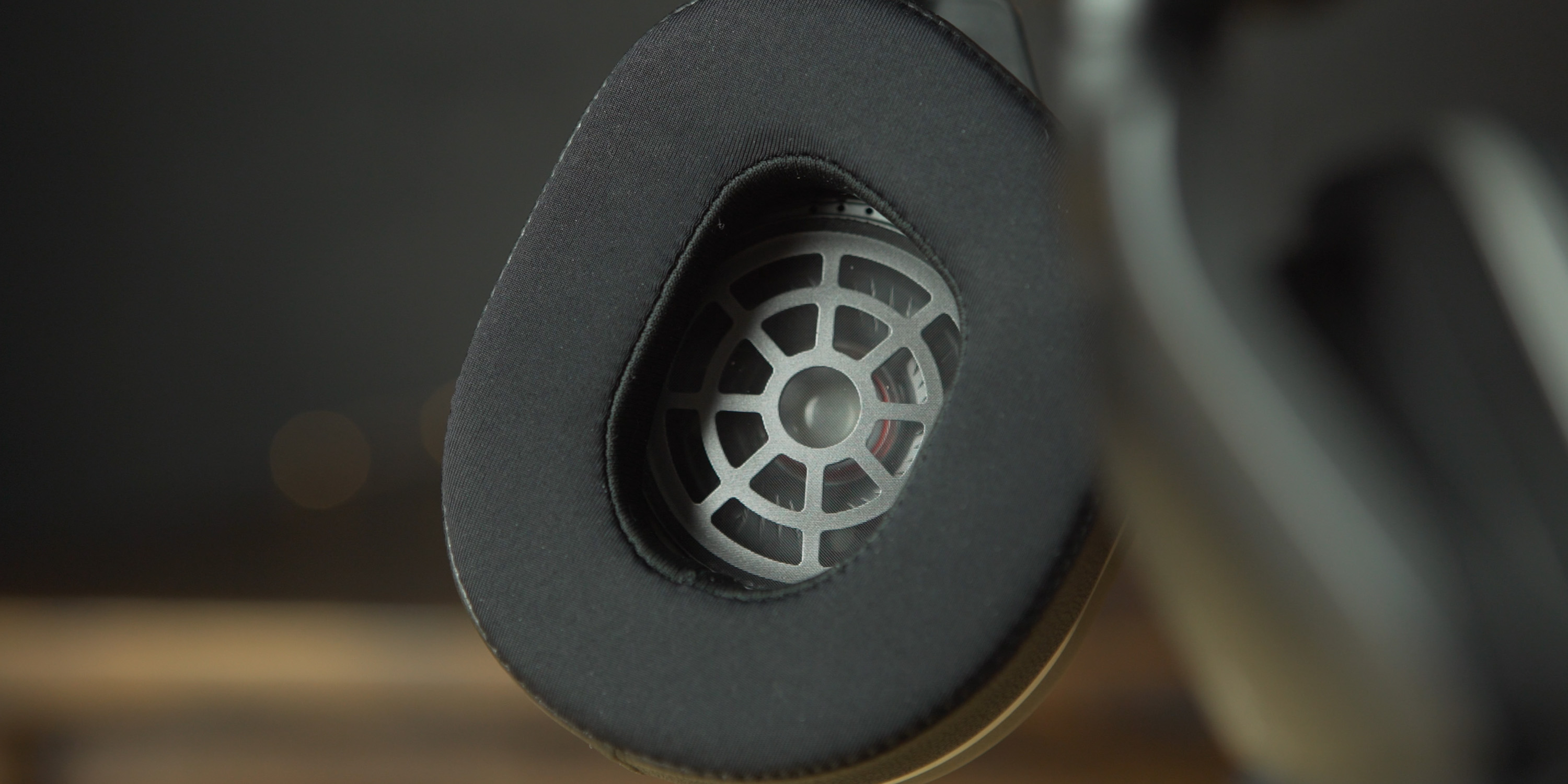 Close-up inside the earcup of the Stealth 700 Gen 2