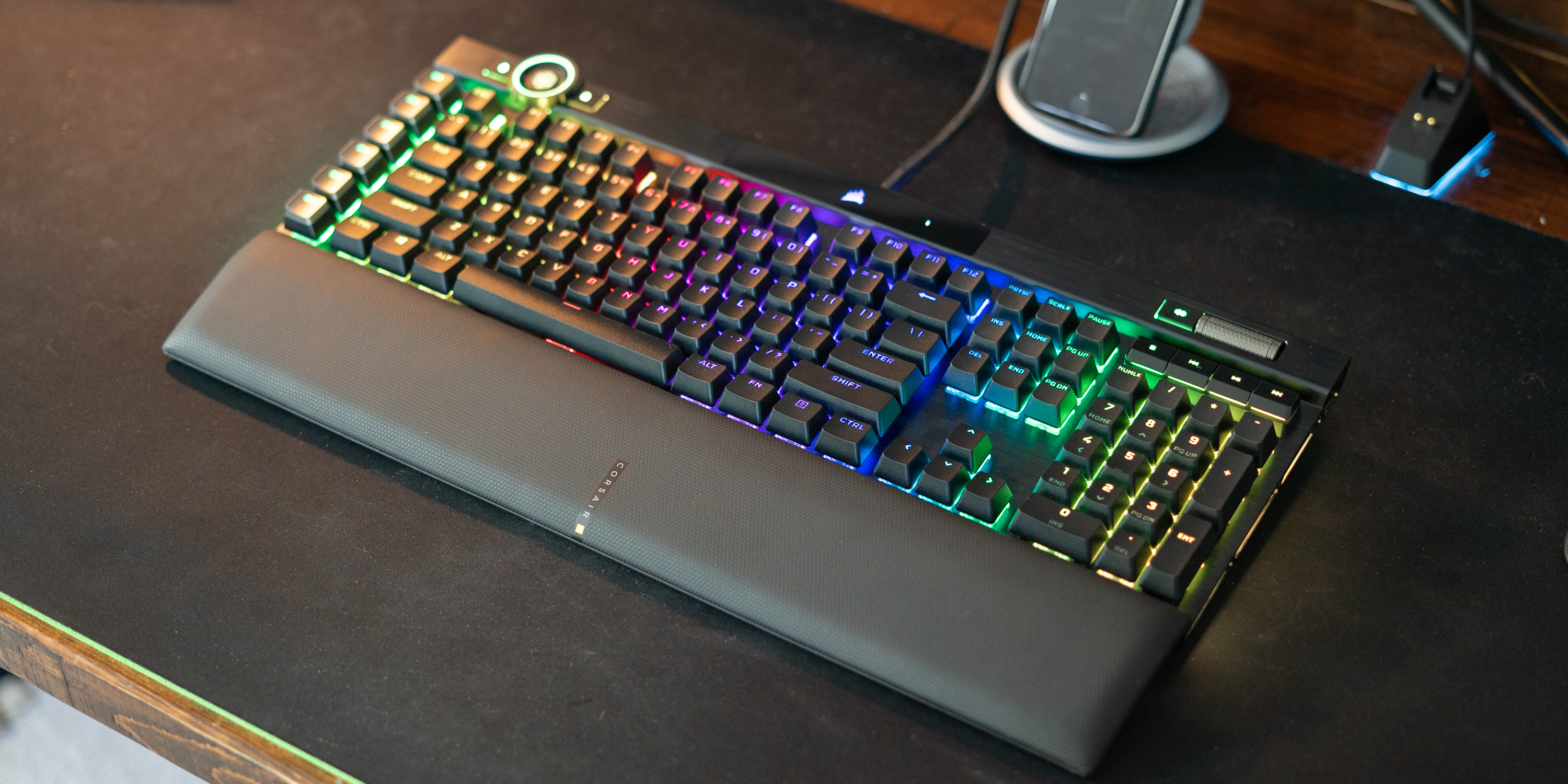 Corsair K100 Review: New flagship gaming keyboard with crazy speed