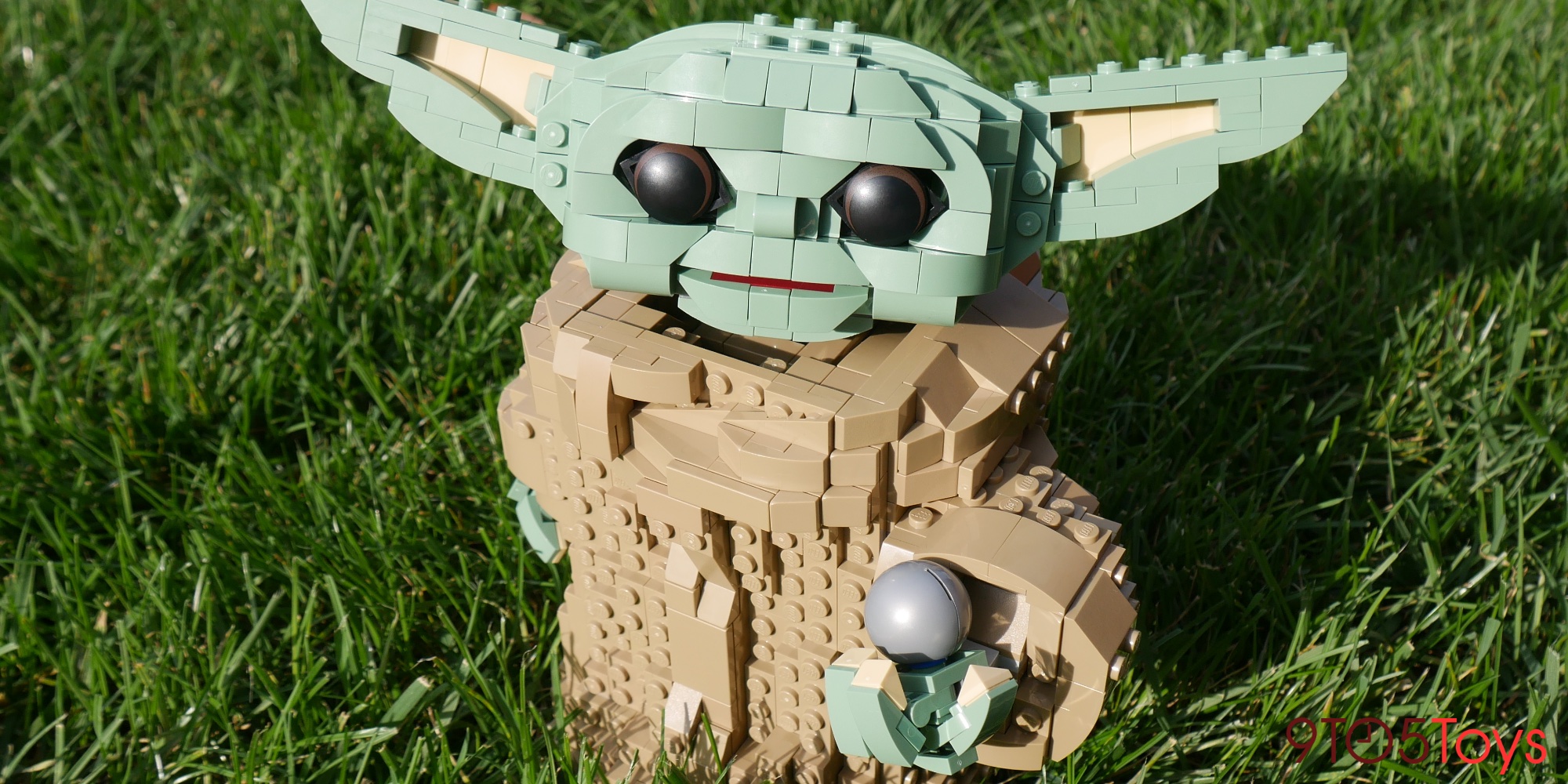 LEGO Baby Yoda review