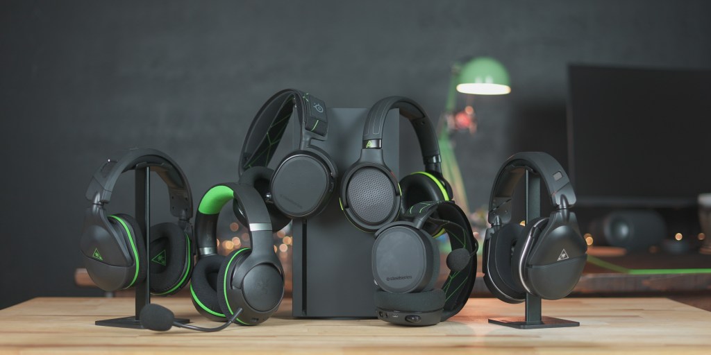 Headsets lined up for Xbox Series X headset comparison
