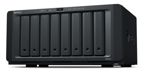 Synology DS1821+ NAS