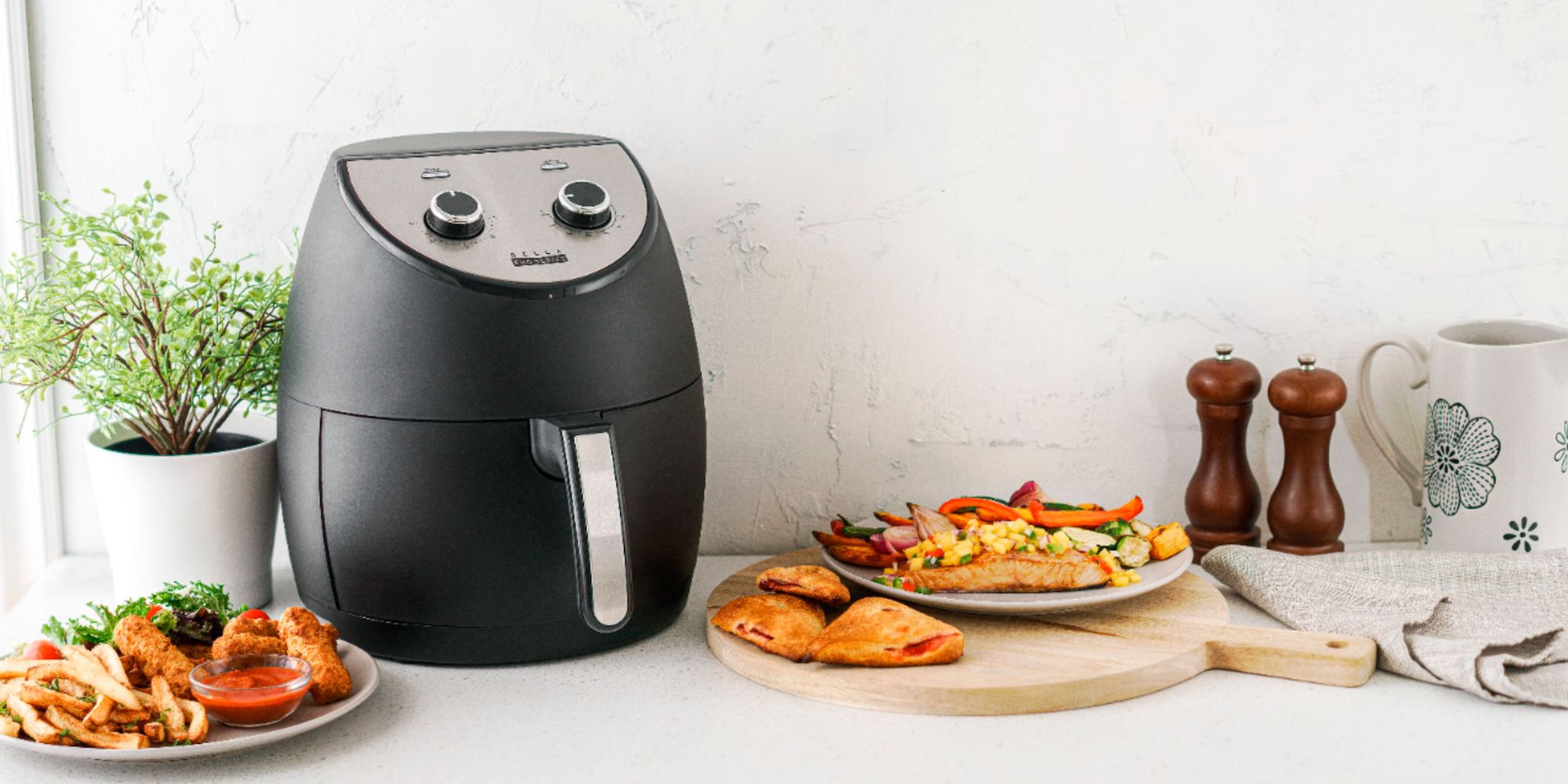 https://9to5toys.com/wp-content/uploads/sites/5/2021/01/Bella-Pro-Series-Analog-Air-Fryer.jpg
