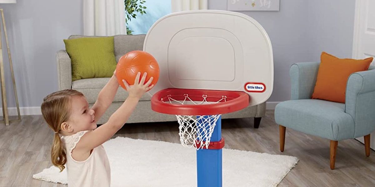 Teach your Little Tikes to dunk with this Easy Score Basketball Set for