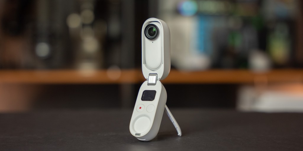 Charging case for the Insta360 Go 2