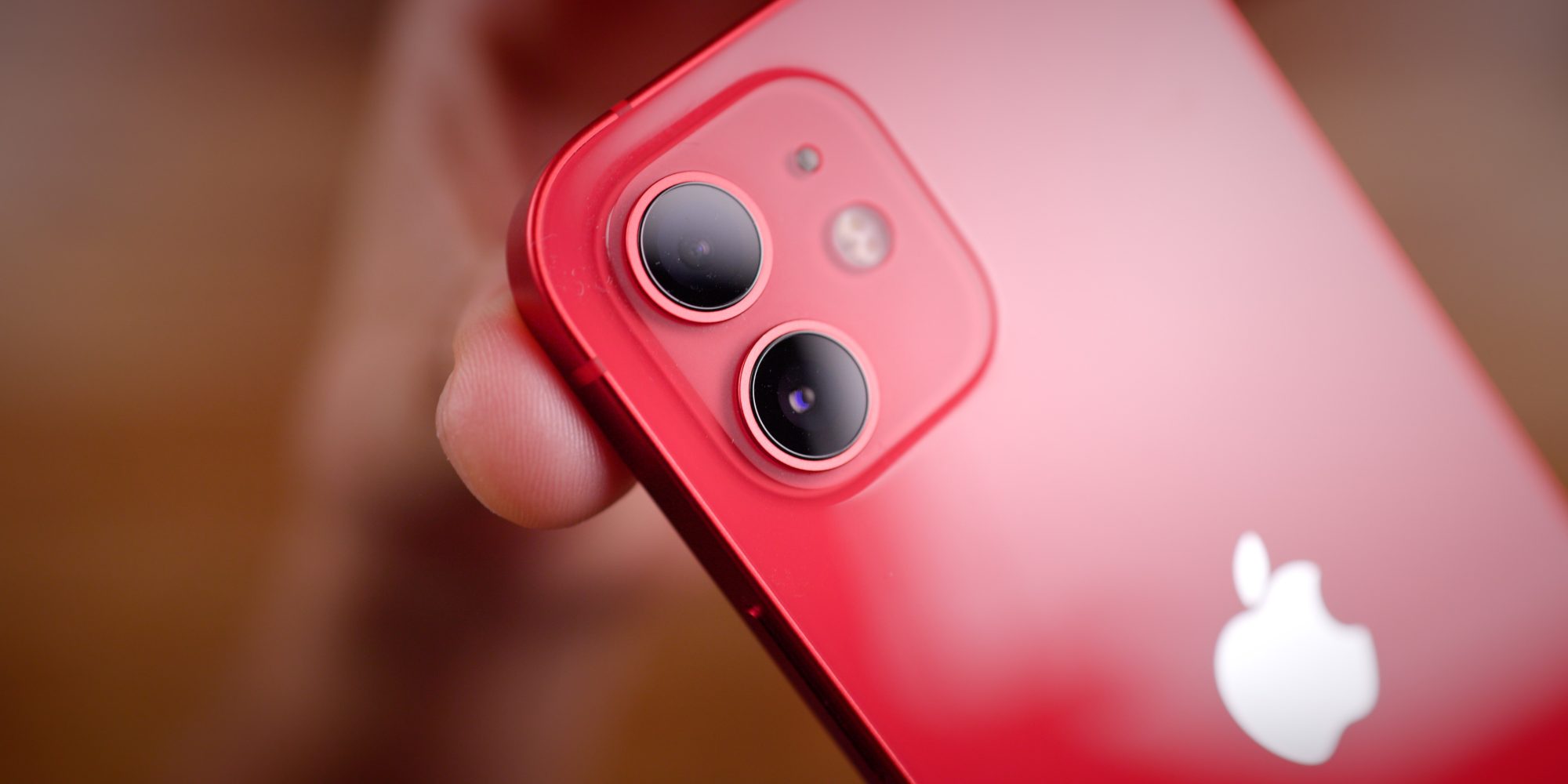 Verizon launches Dads and Grads sale with BOGO FREE iPhone 12 + 600