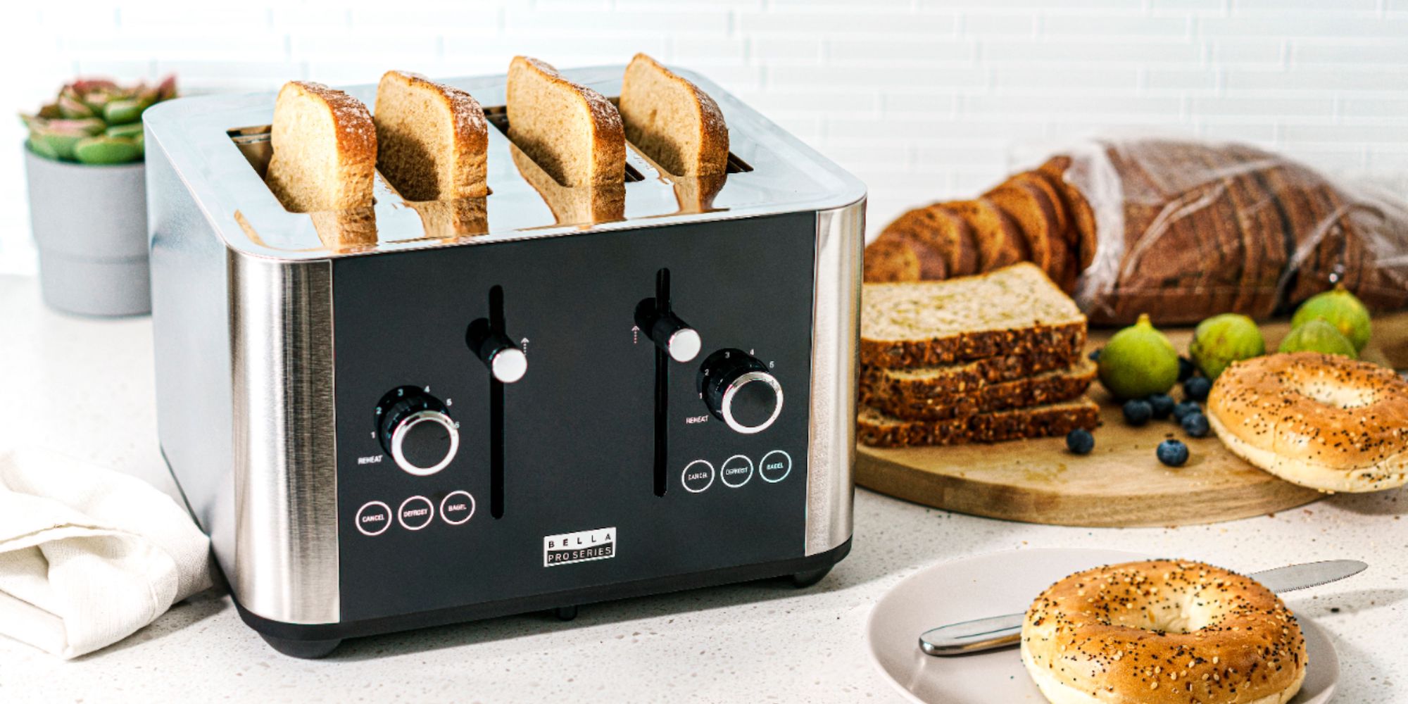 Bella's Pro 4-Slice Digital Touchscreen Toaster with LCD displays now $45  (Reg. $70)