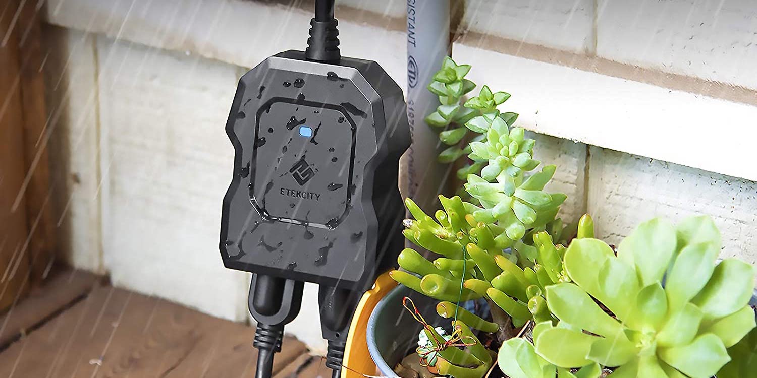 Control outdoor holiday lighting with Etekcity's Alexa-ready smart