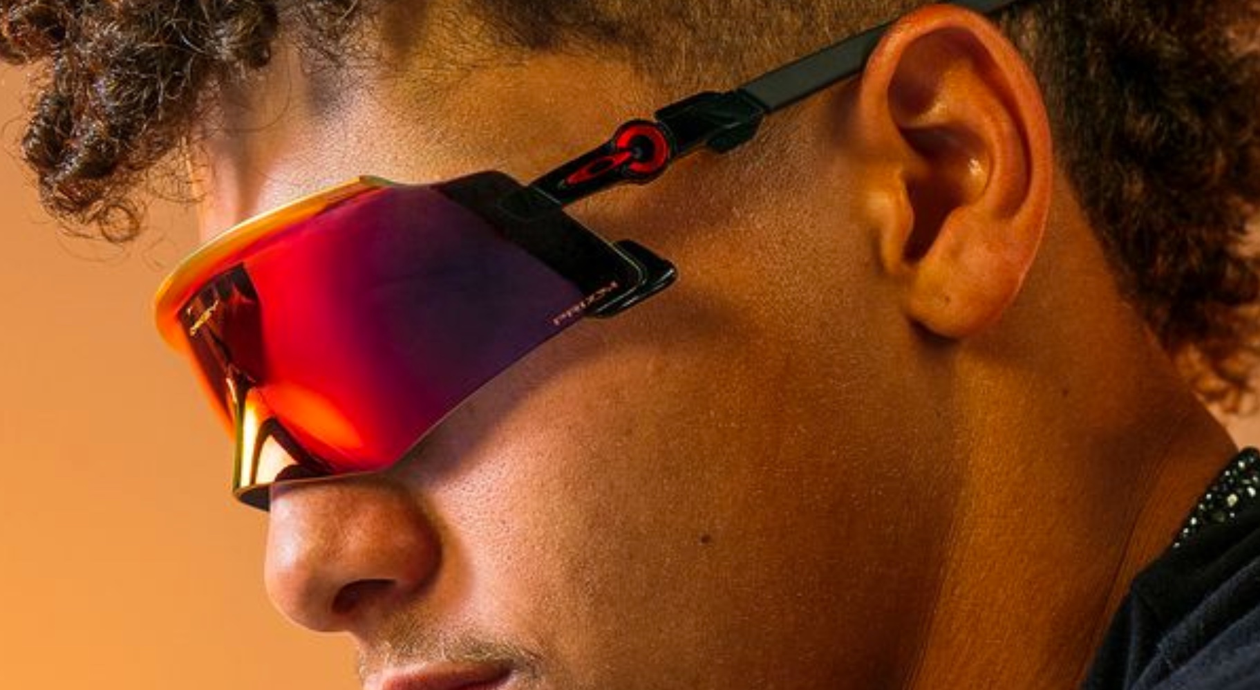 Patrick Mahomes x Oakley  See It In Prizm Commercial 