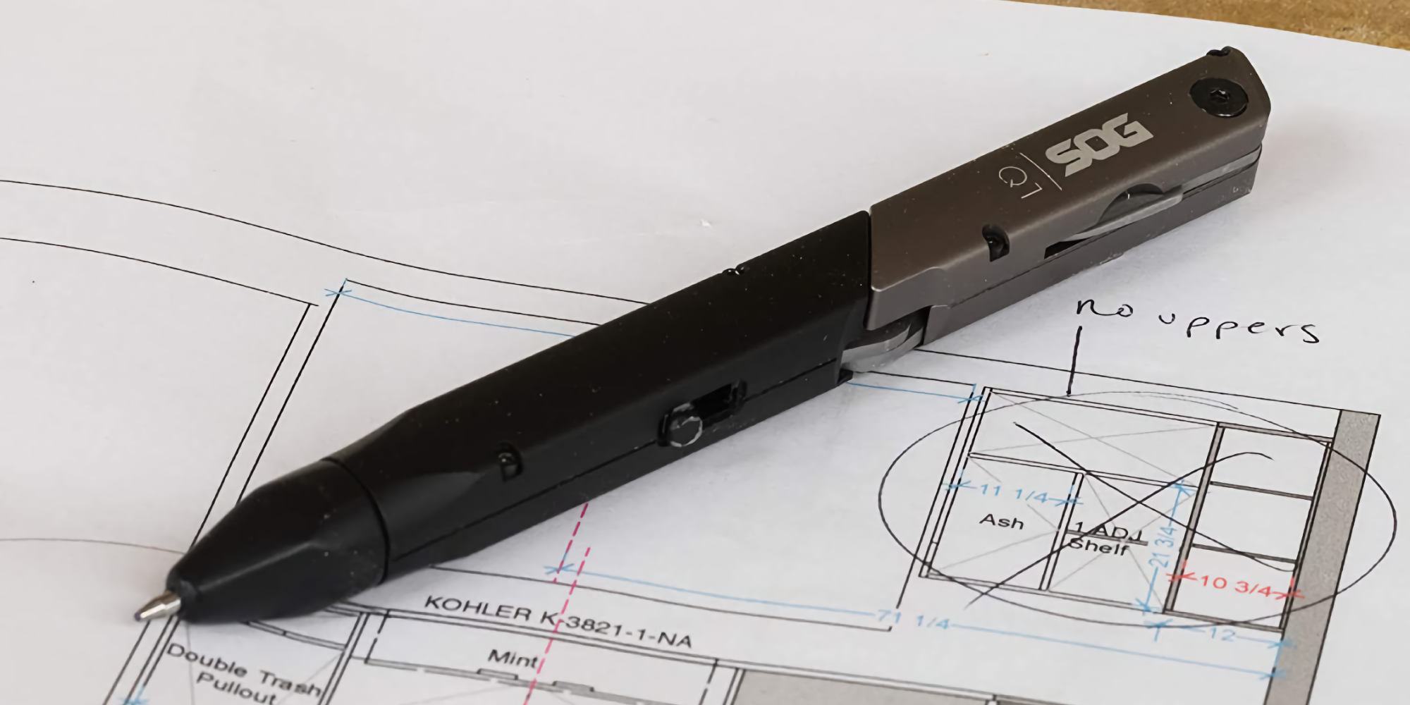 SOG's 4in1 Pen writes upside down, more multitools and knives from