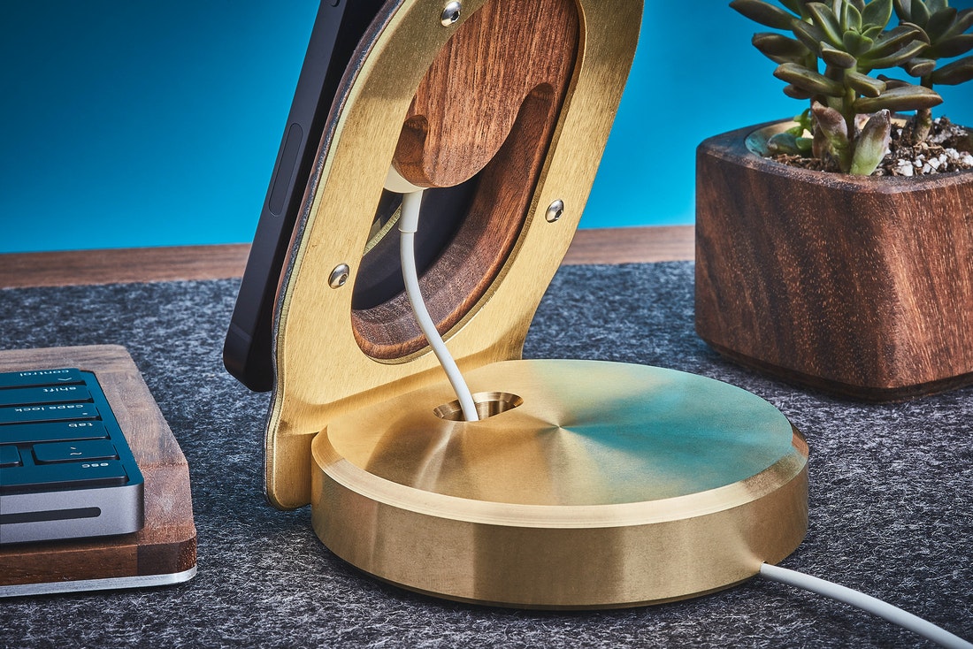 Grovemade's new Brass MagSafe stand is going to cost you - 9to5Toys