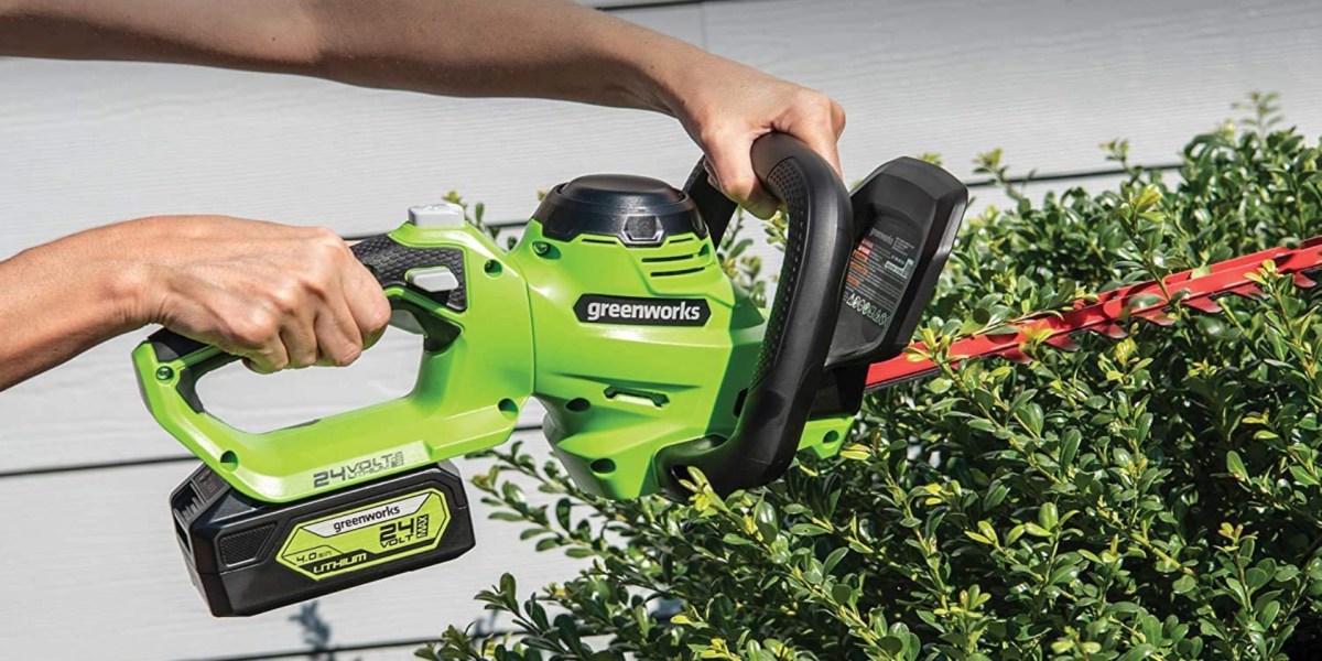 Get your hedges in order with Greenworks’ 24V 22inch electric hedge