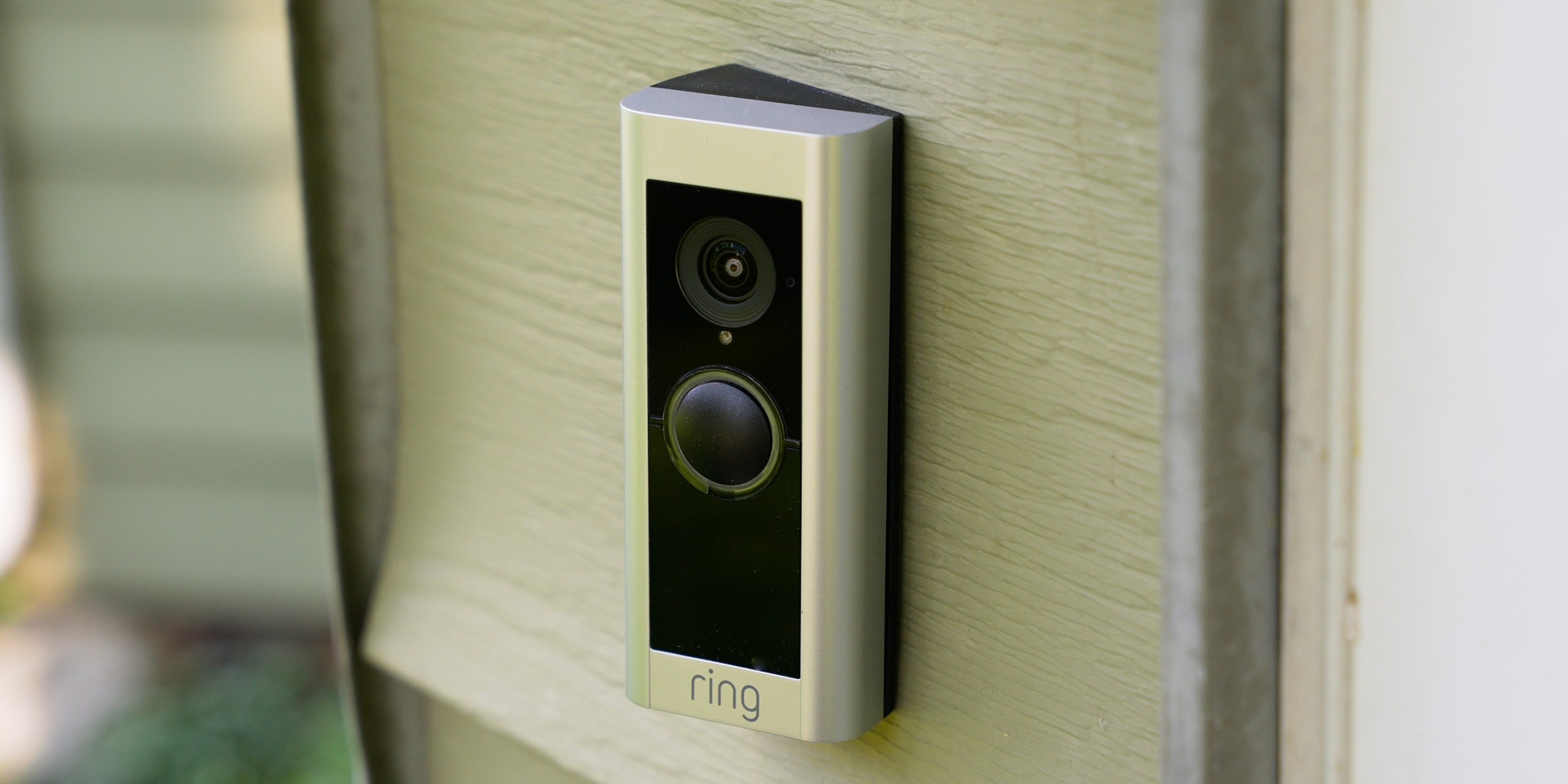 difference between ring doorbell and pro