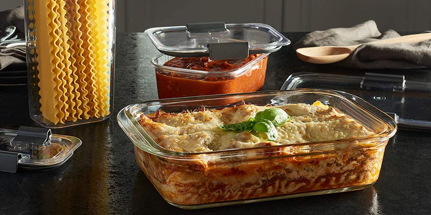 This ovensafe Rubbermaid Glass Food Storage Set just hit the Amazon