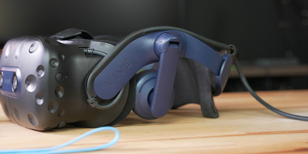 Built-in speakers on the Vive Pro 2