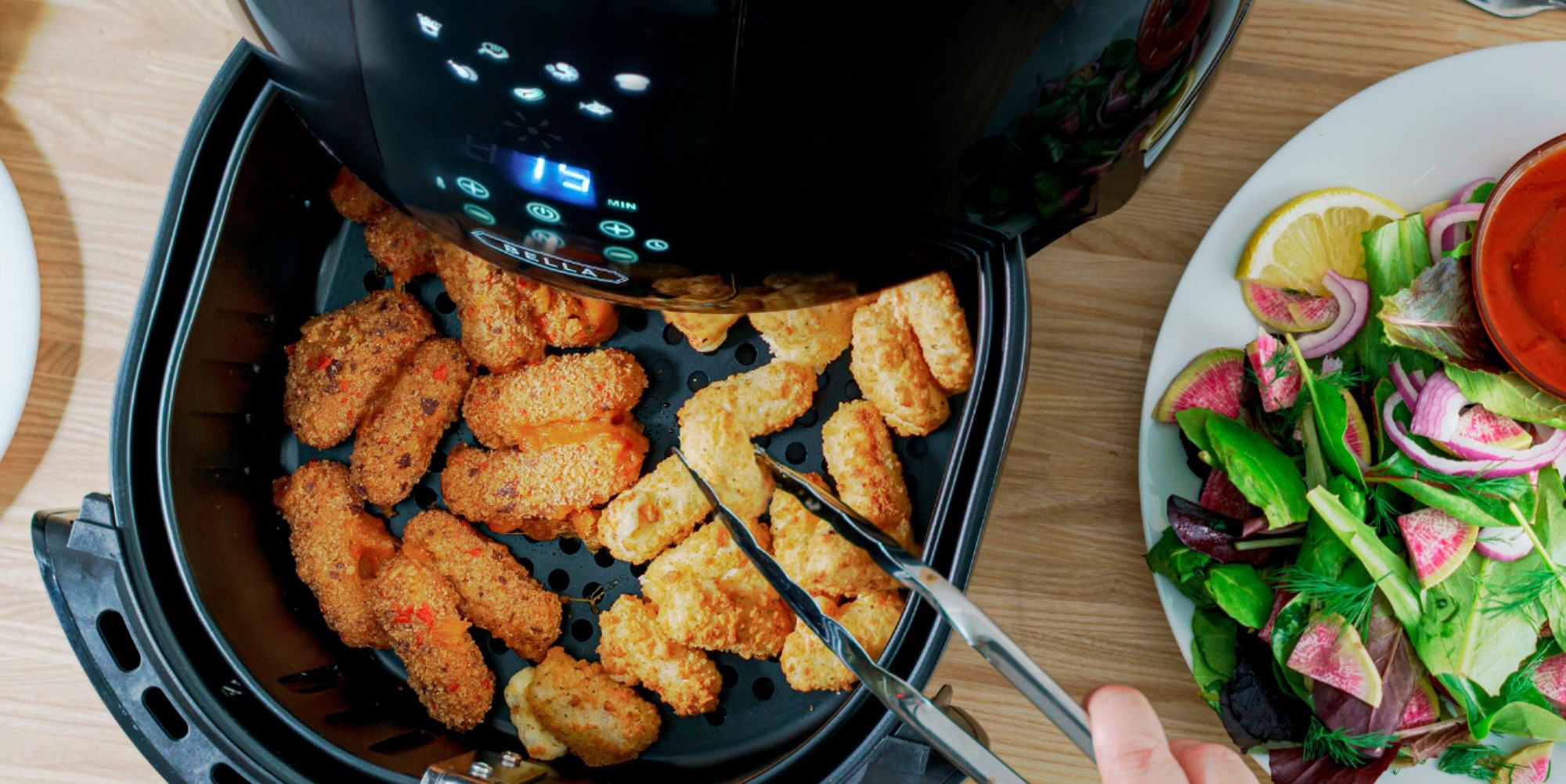 Feed the family with Bella's 5.4quart touchscreen air fryer for just