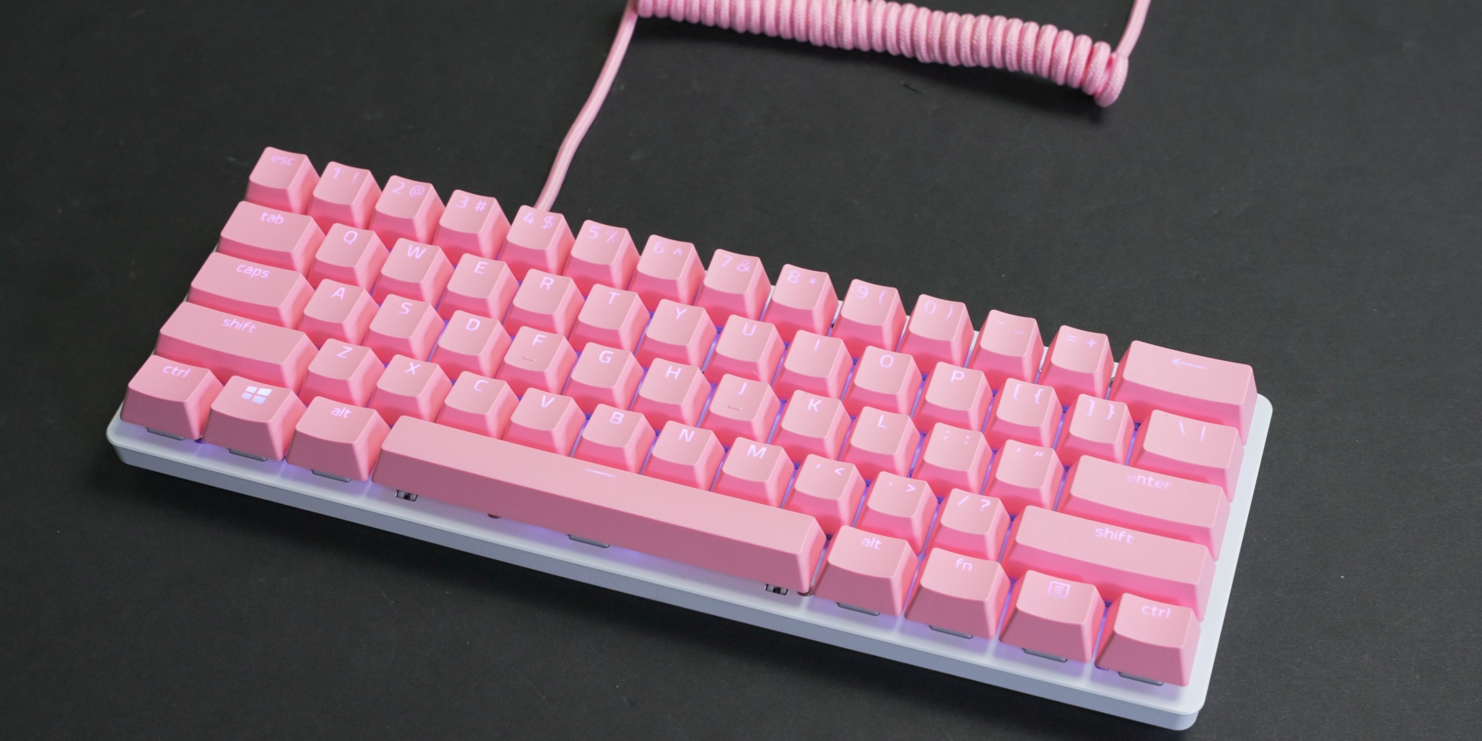 Custom Split Razer Keyboard Customizing Razer keyboards with keycaps, coiled cables, and wrist rests