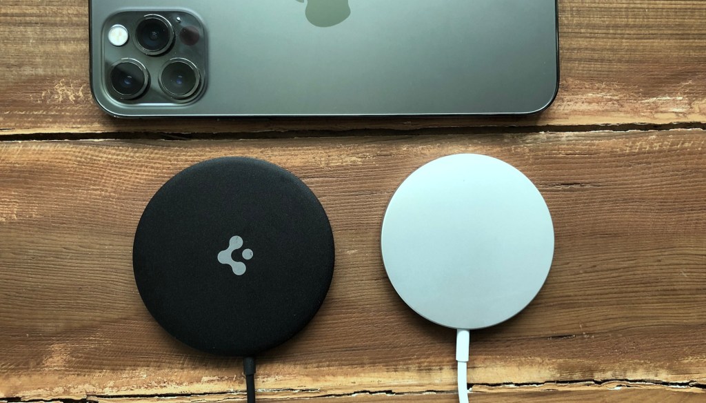Spigen ArcField Magnetic Wireless Charger review Apple MagSafe