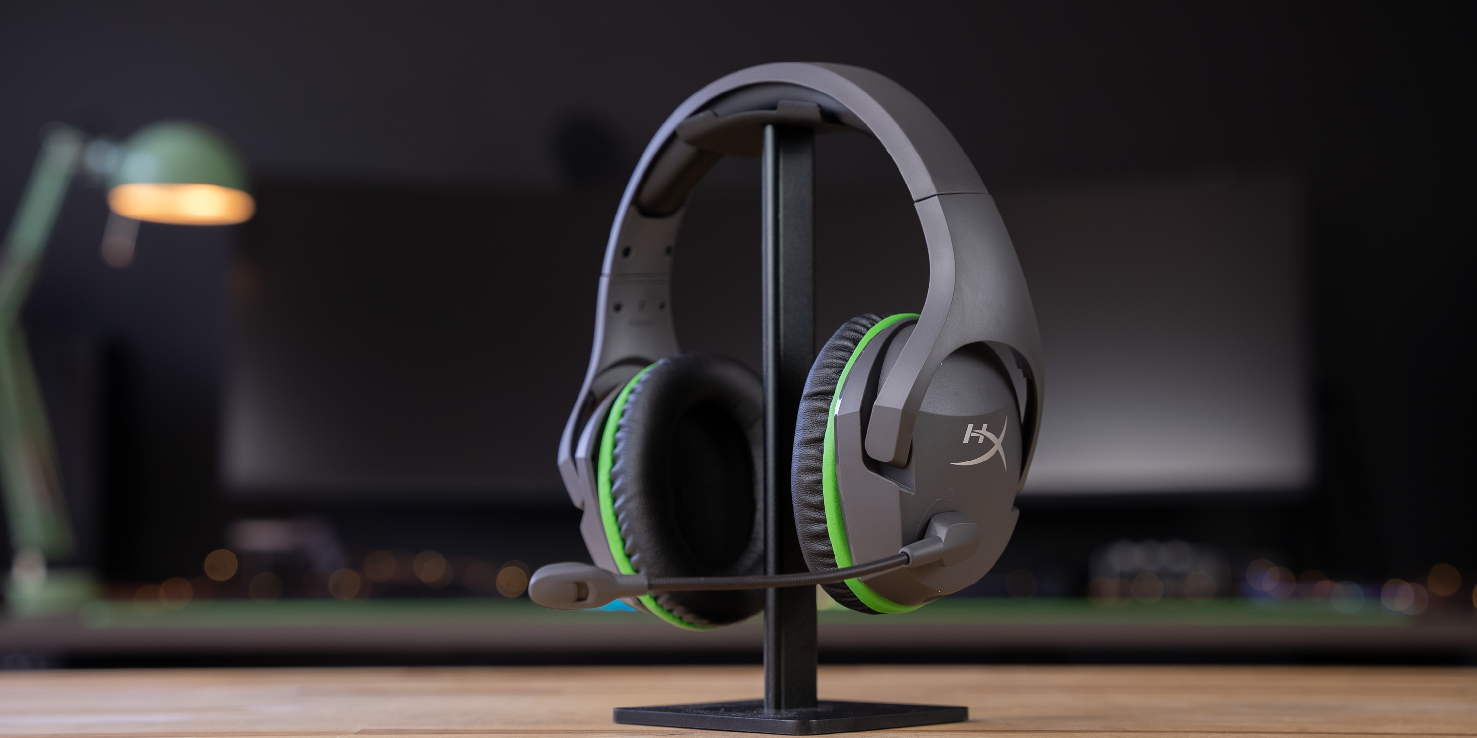 HyperX's CloudX Stinger Core Wireless Headset for Xbox Series XS falls