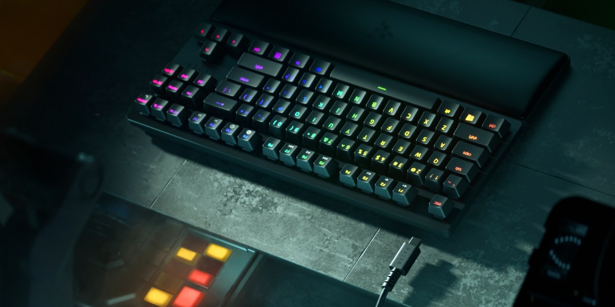 Razer Huntsman V2 TKL tenkeyless gaming keyboard falls to second-lowest  price of $110