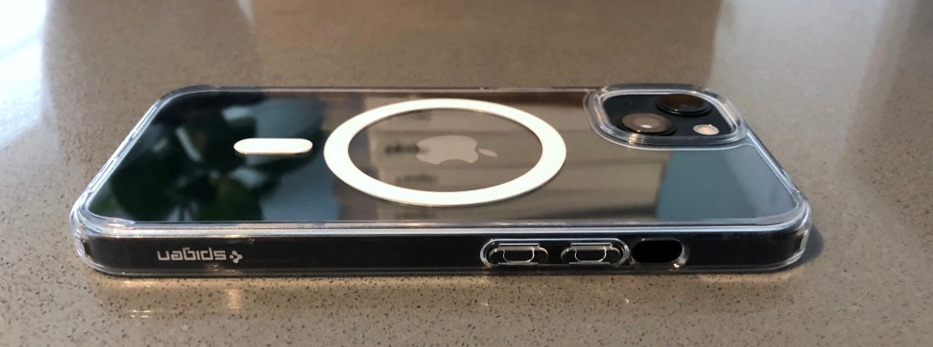 Spigen iPhone 13 Ultra Hybrid Mag case sid