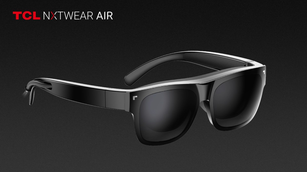 NXTWEAR AIR wearable display smart glasses