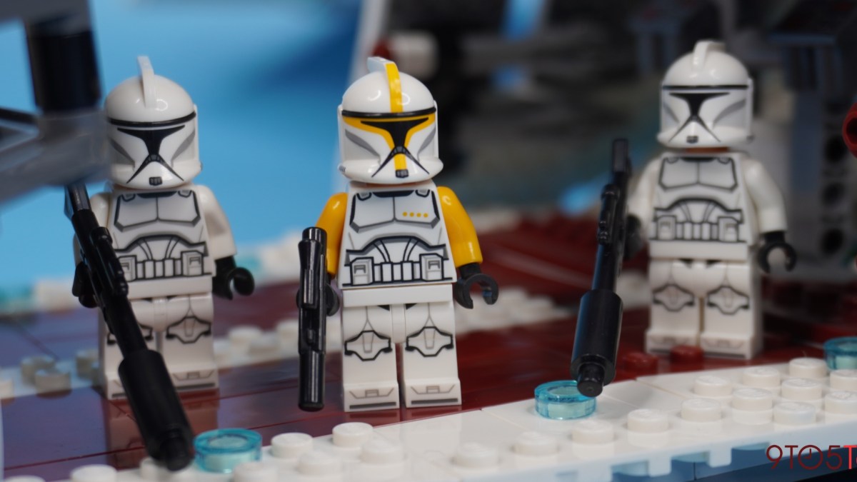 LEGO Star Wars 501st Clone Base – 325 Minifigures! 