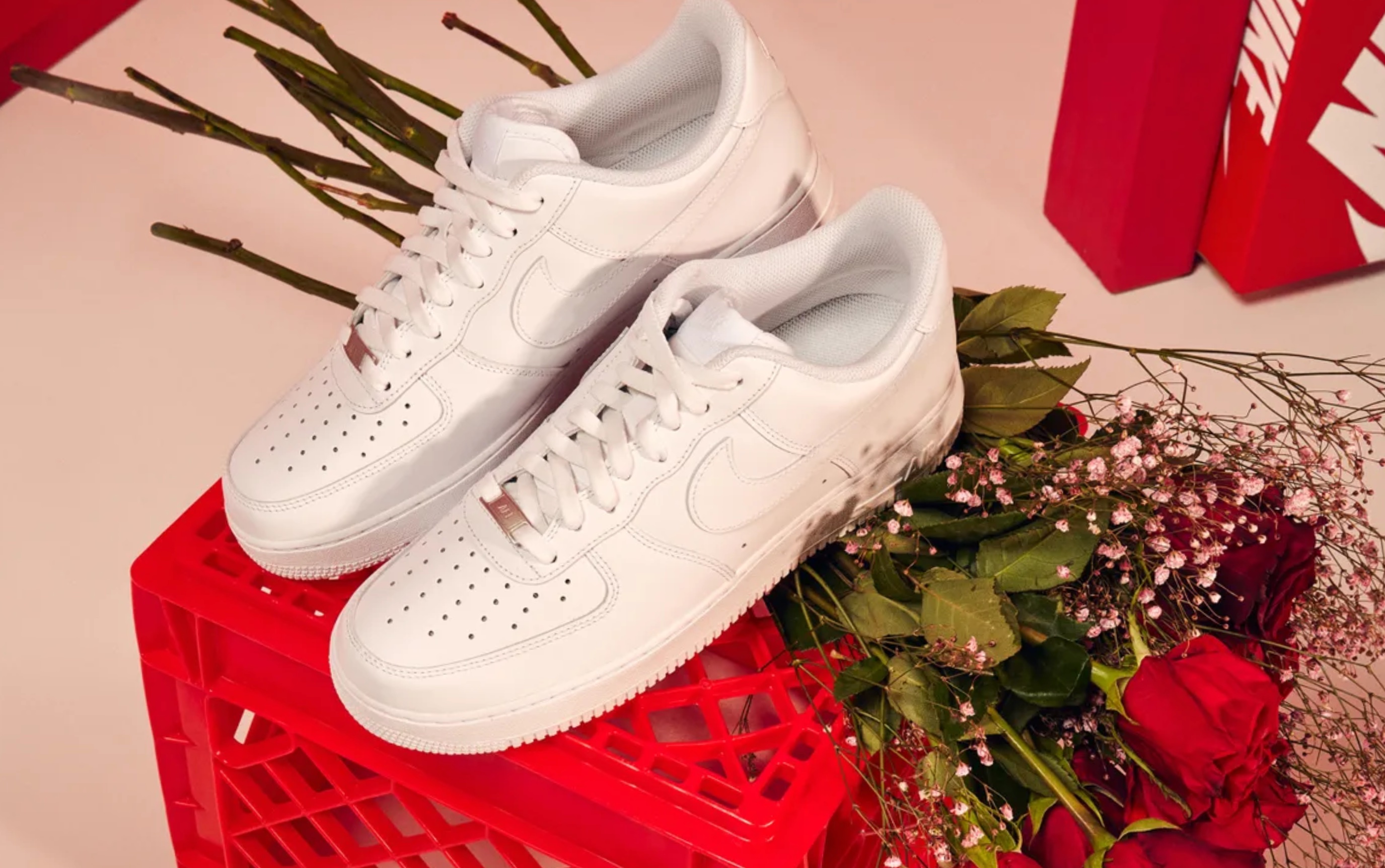 Nike's Valentine's Day offers over 300 styles from - 9to5Toys