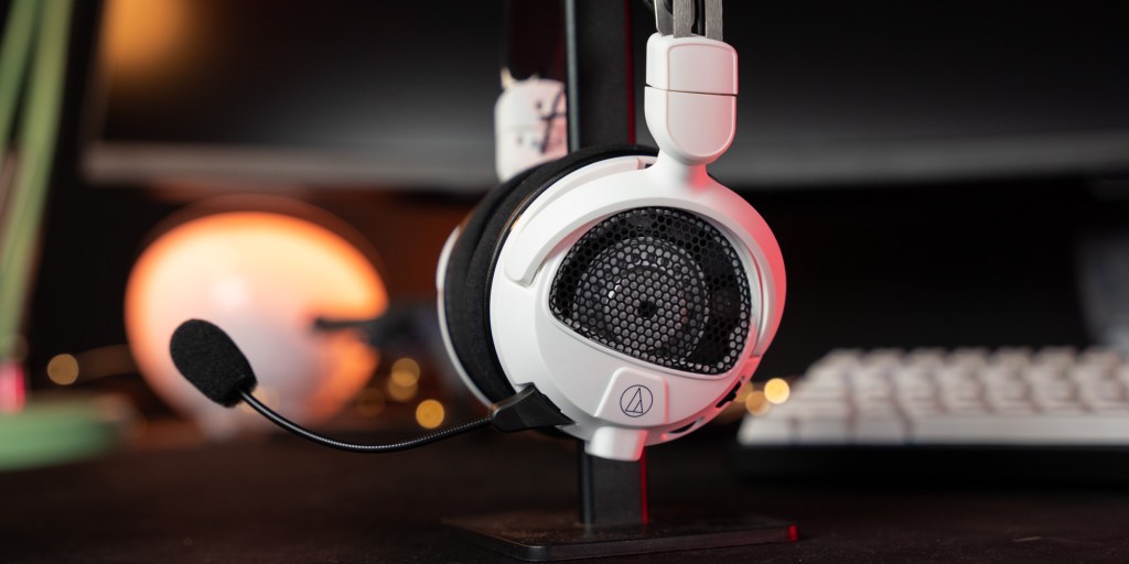 Audio-Technica ATH-GDL3 features an open-back design for a more spacious sound.