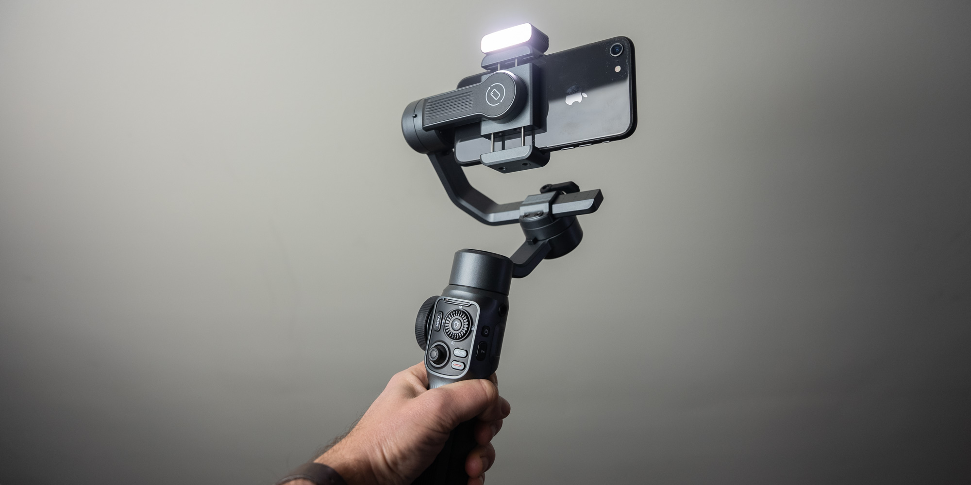 Review: Trying out Zhiyun's top-of-the-line Smooth 5 mobile gimbal