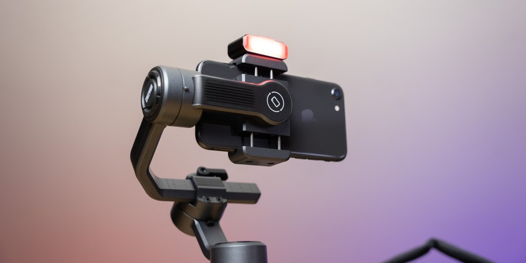 The filters for the optional light on the Zhiyun Smooth 5 add unique lighting options to the stabilizer.