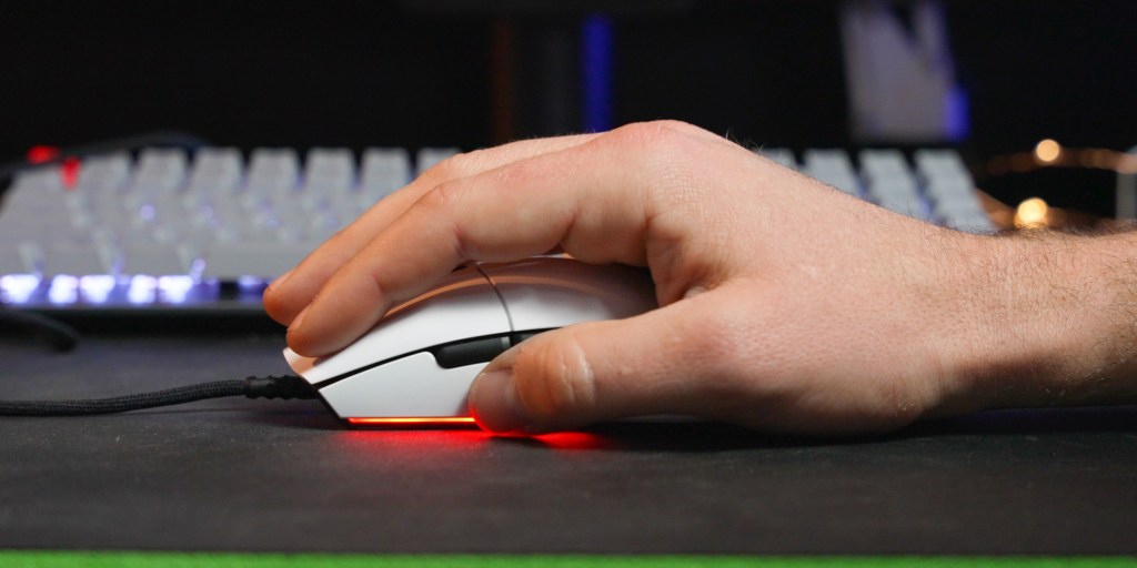 The NZXT Lift is a comfortable ambidextrous shaped mouse. 