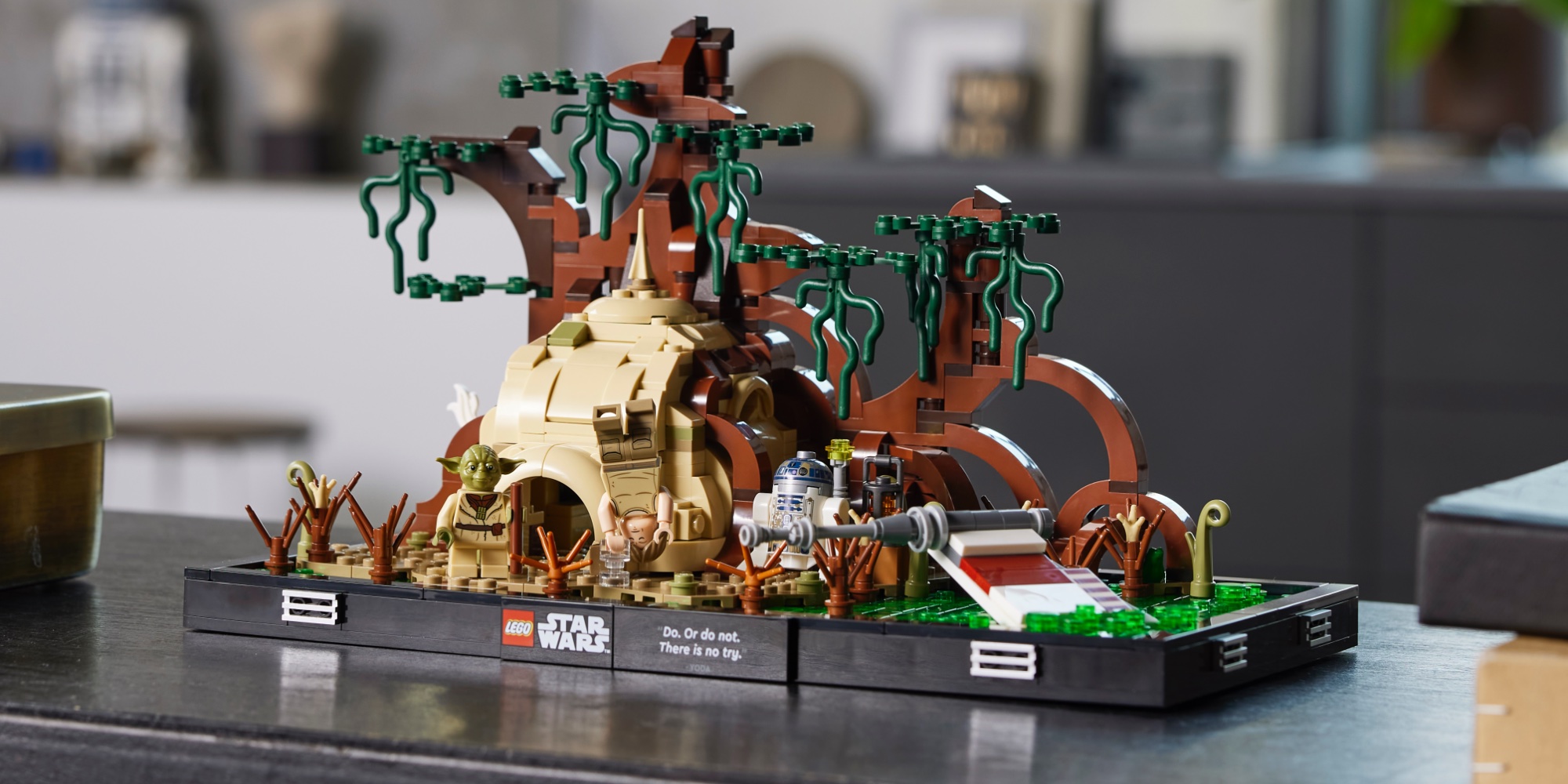 LEGO Star Wars diorama sets are now available - 9to5Toys