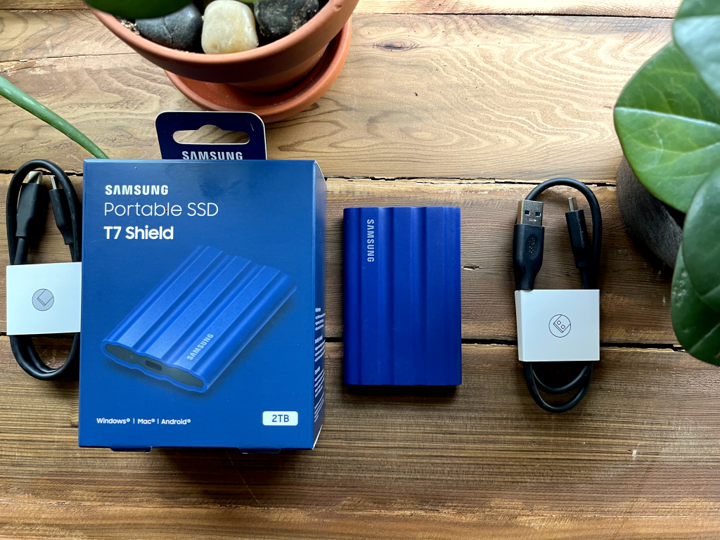 Samsung T7 Shield new portable SSD package