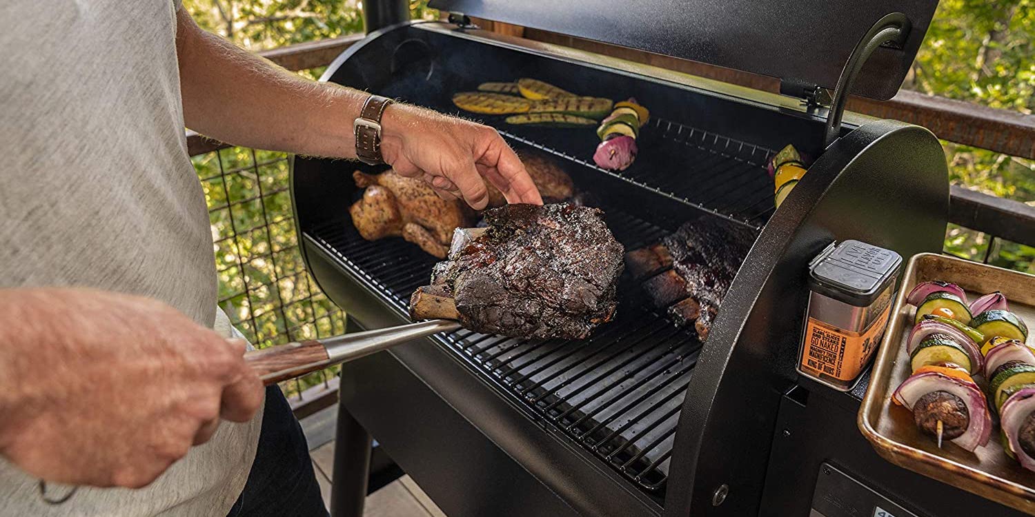 https://9to5toys.com/wp-content/uploads/sites/5/2022/04/Traeger-Grills-Pro-Series-780-Smart-WiFIRE-Wood-Pellet-Grill-and-Smoker.jpg