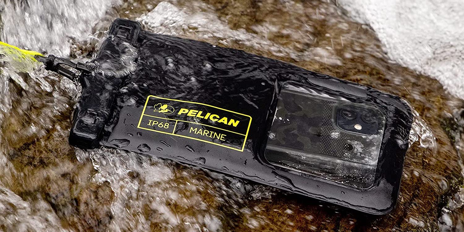 Protect your smartphone in Pelican's Waterproof Floating universal