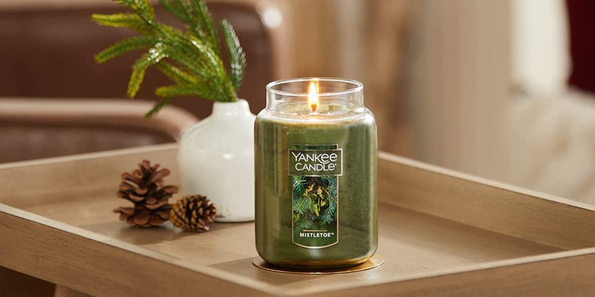 Up to 50% off Yankee Candles for the holidays: Large jars, stocking ...