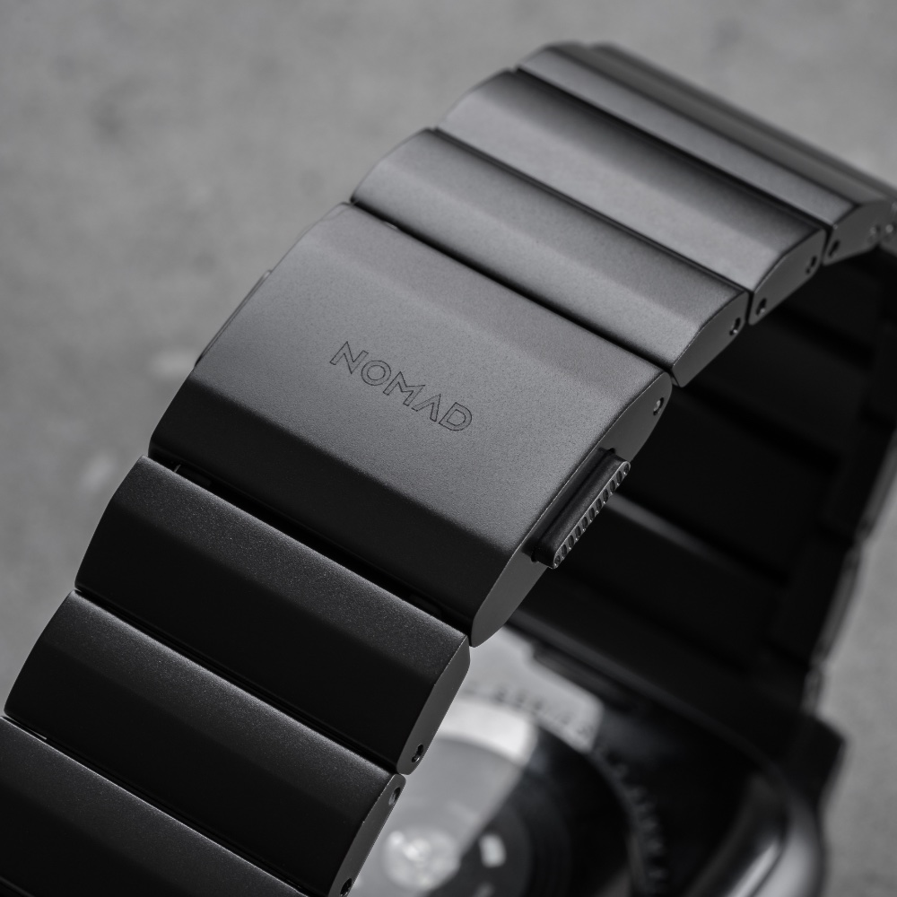 Nomad expands Apple Watch band collection with two premium aluminum link styles