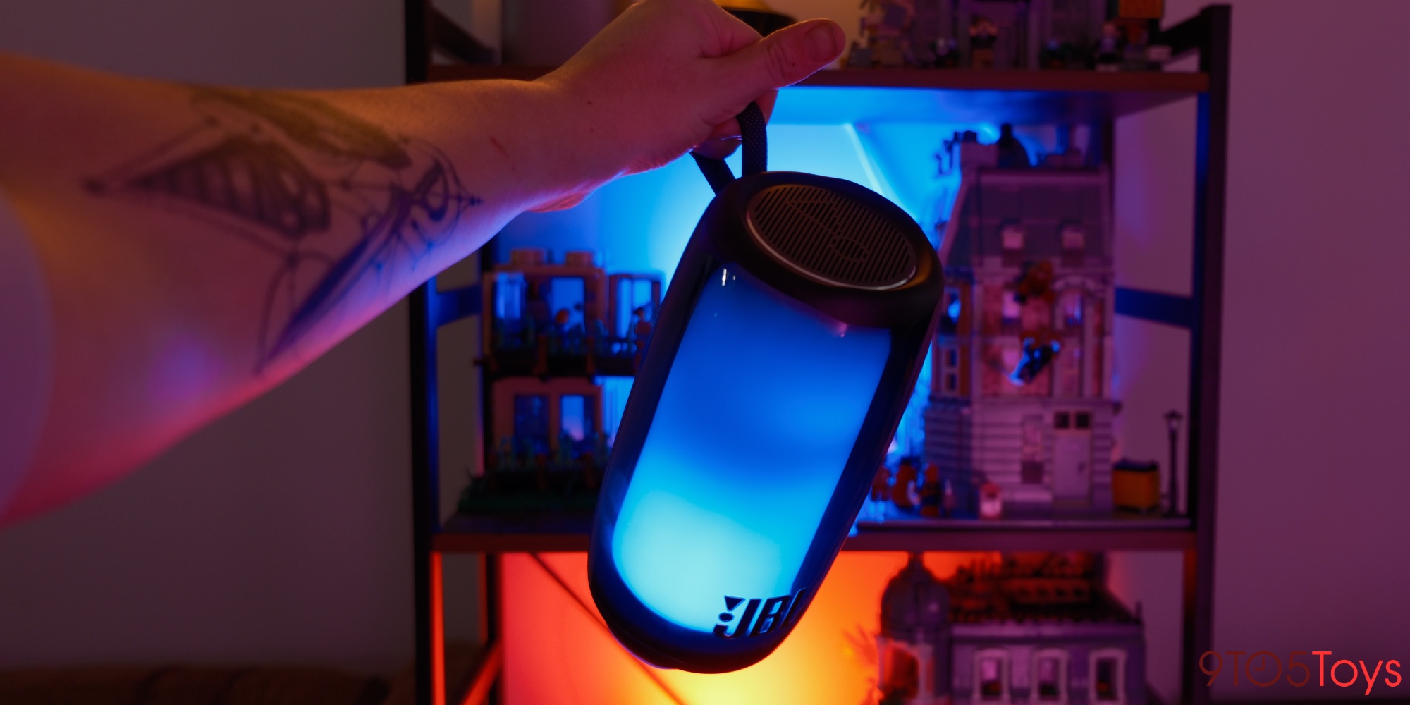 Jbl lights hot sale speaker