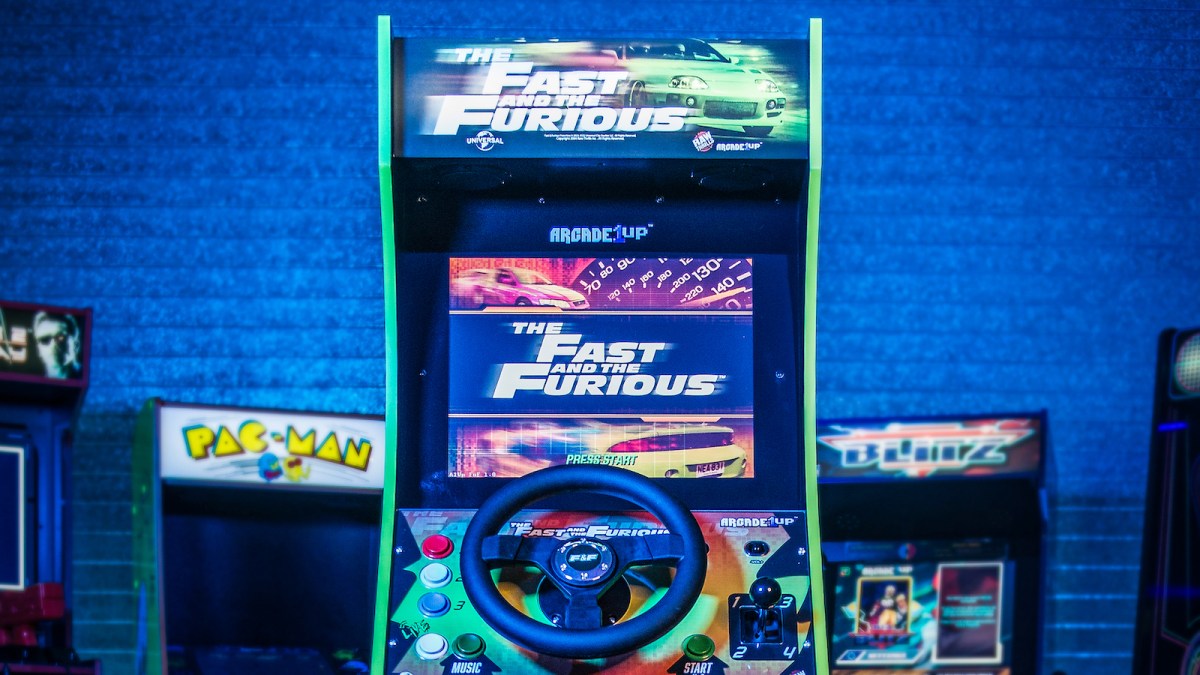 Arcade1Up racing arcade cabinet Fast Furious