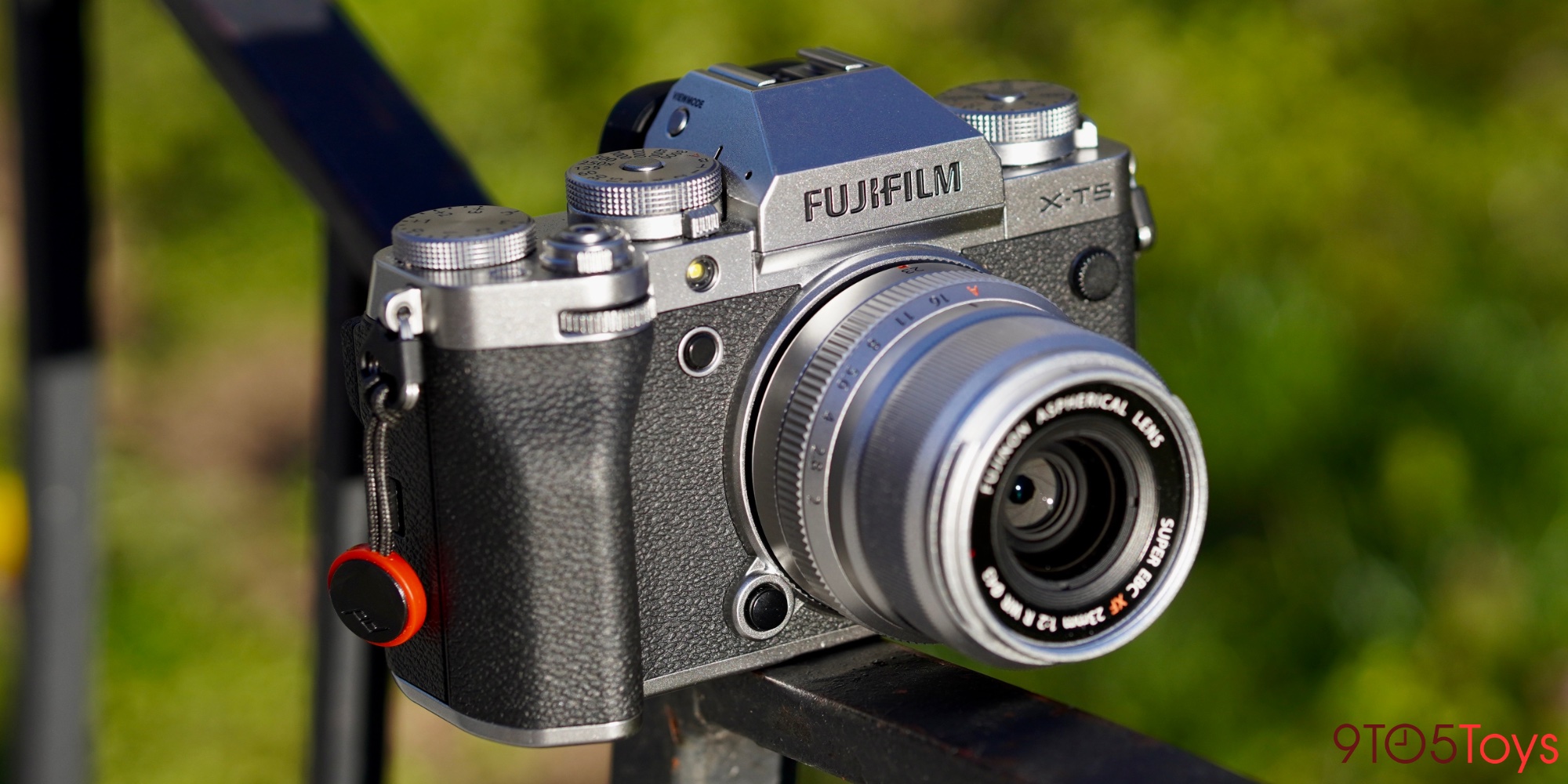 Fujifilm X-T5 review: Photography hasn't been this fun