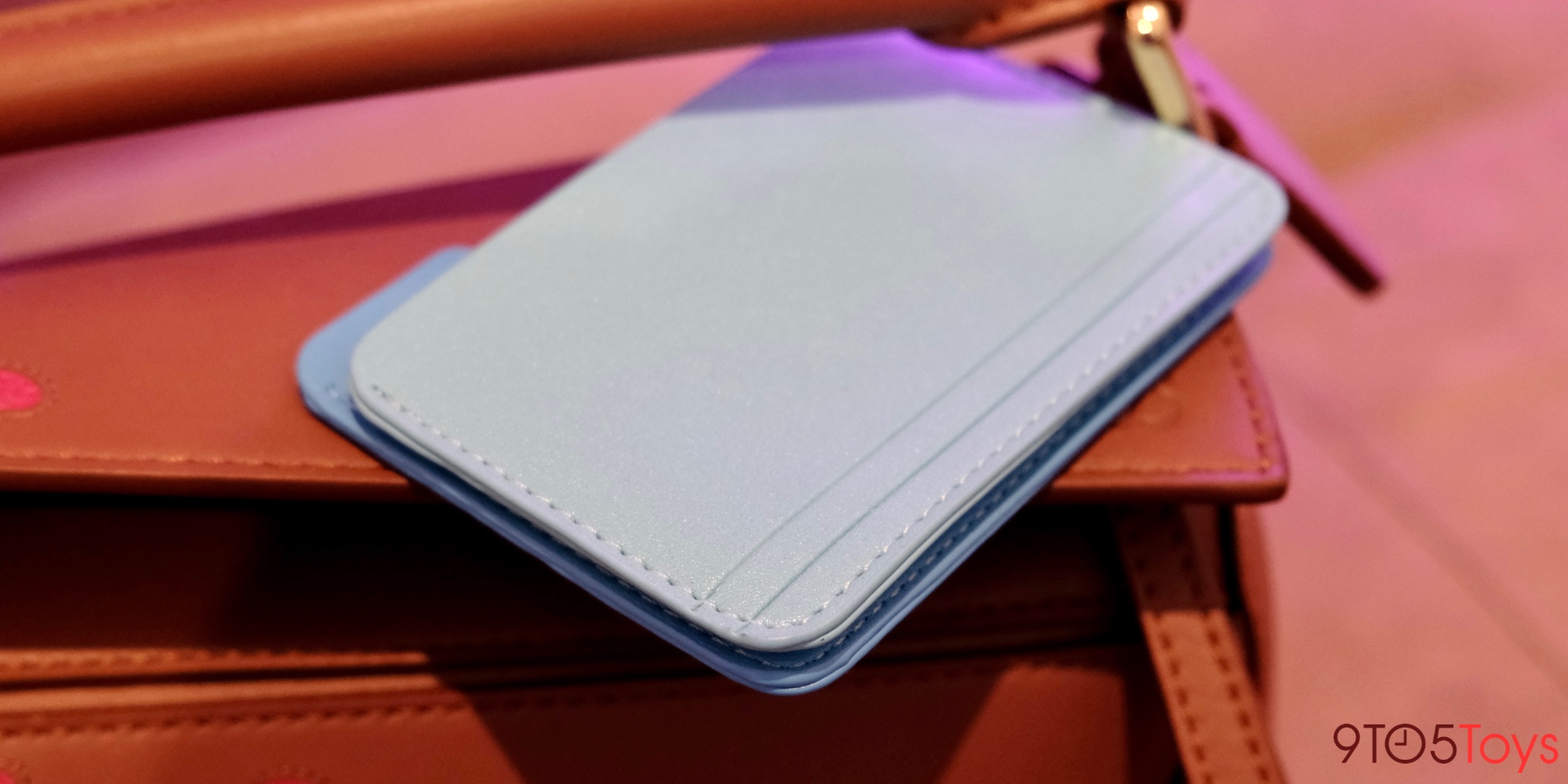 Unaltd Folder Wallet delivers signature Apple iconography