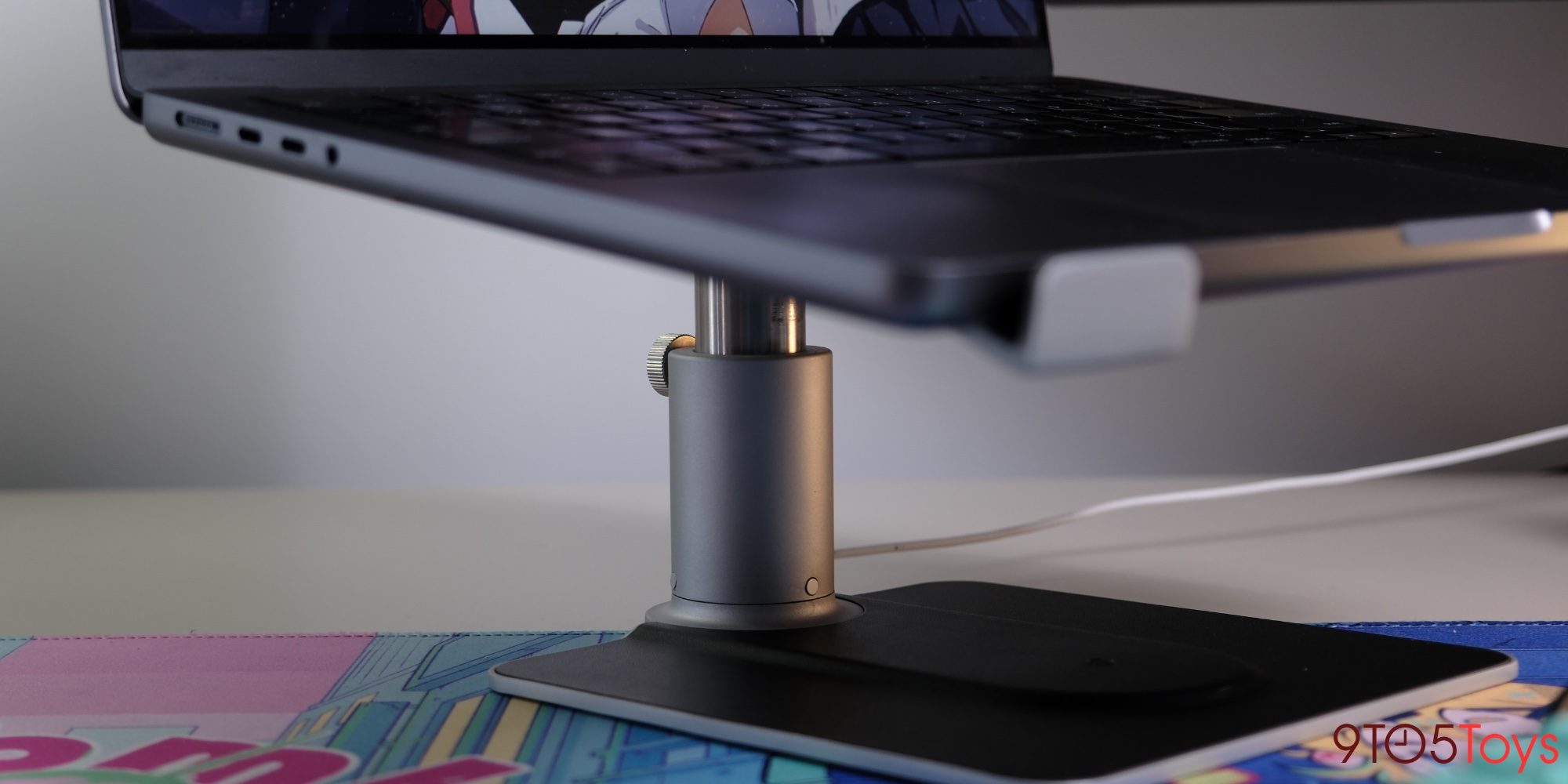 Twelve South HiRise Pro upgrades your MacBook workstation