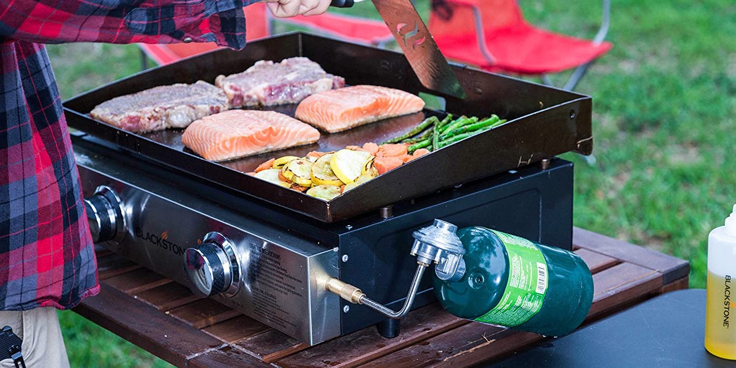 Blackstone Griddle : Great Portable Griddle For Camping 