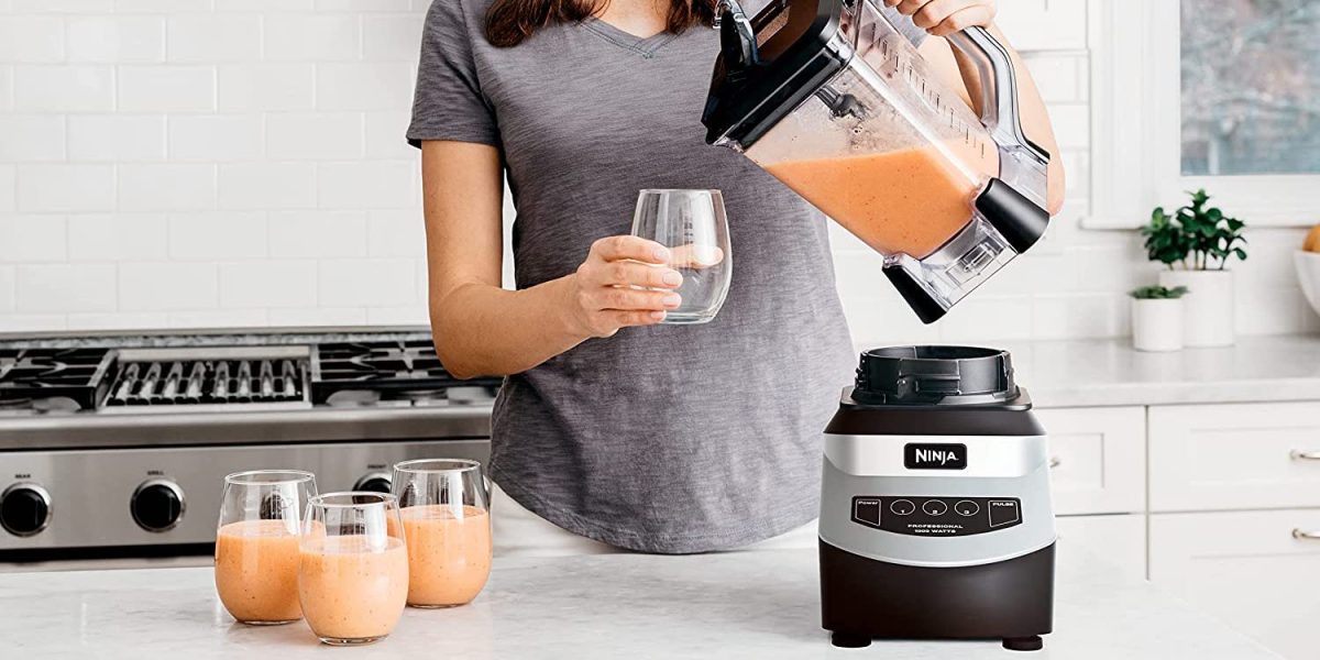 Score 1,000 watts of iced cocktailmaking power with this Ninja blender