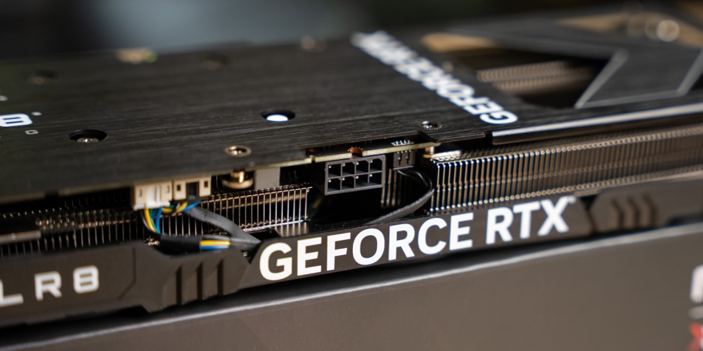 a single 8-pin connector powers the 4060 Ti