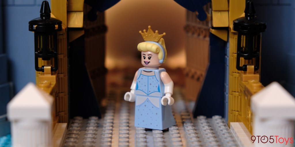 LEGO Disney Castle 43222 review