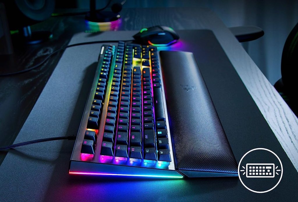 The New Gaming Keyboard KING?!  Razer BlackWidow V4 Pro Review