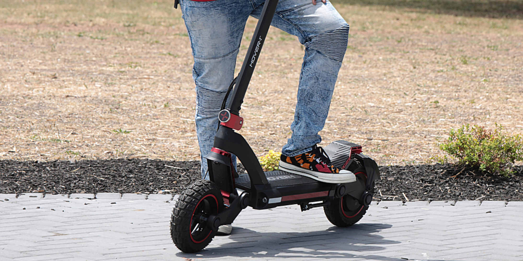 Hover 1 s Night Owl folding e scooter reaches up to 31 MPH for 37