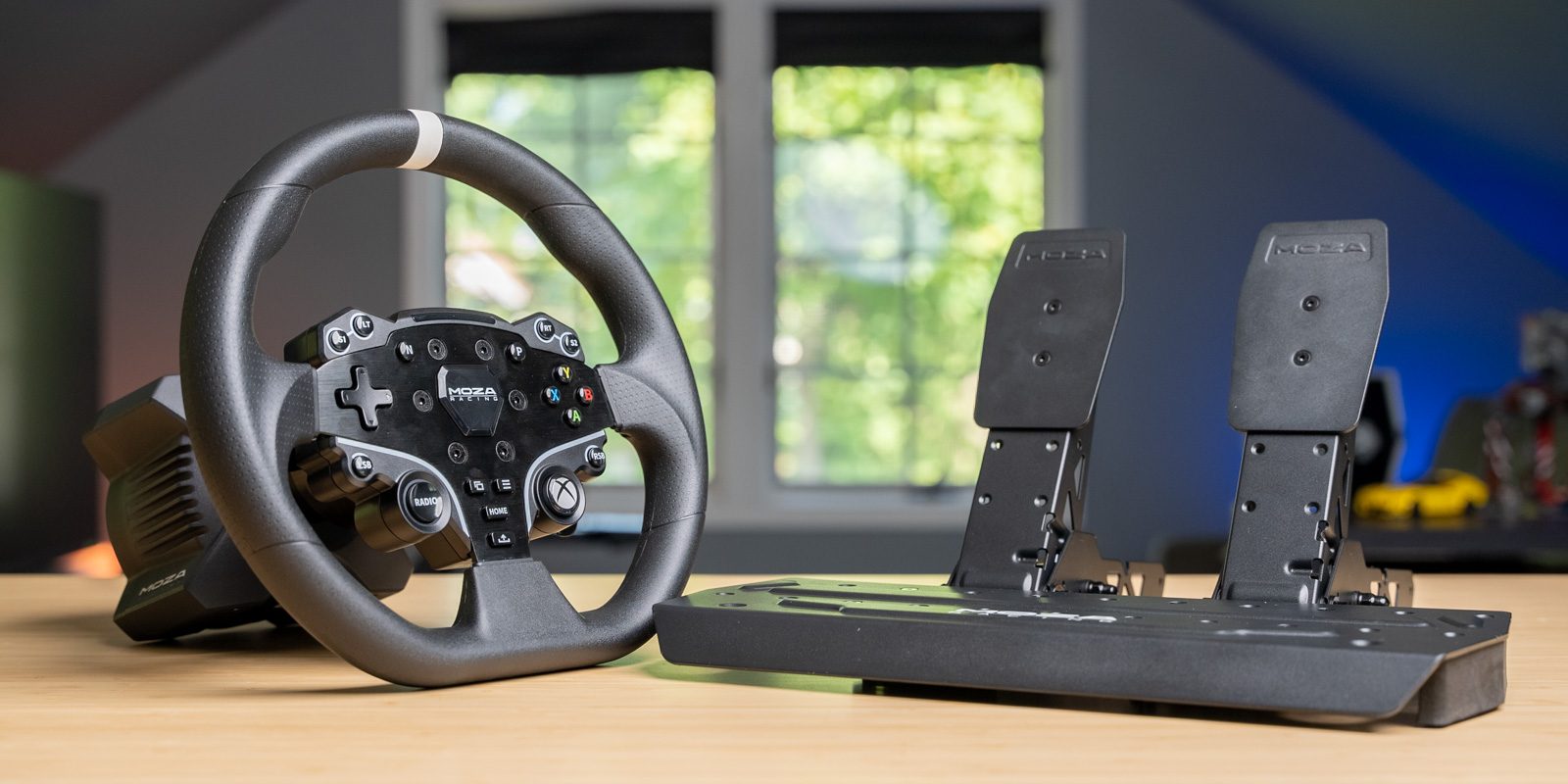 Moza R3 direct-drive for Xbox hands-on and first impressions